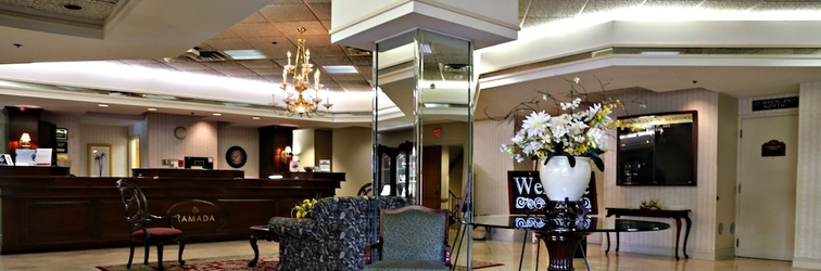 Lobby Ramada Plaza by Wyndham Hagerstown