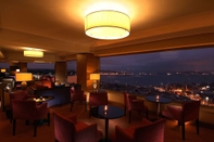 Quầy bar, cafe và phòng lounge Conrad Istanbul Bosphorus
