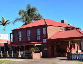 Exterior 2 Early Australian Motor Inn