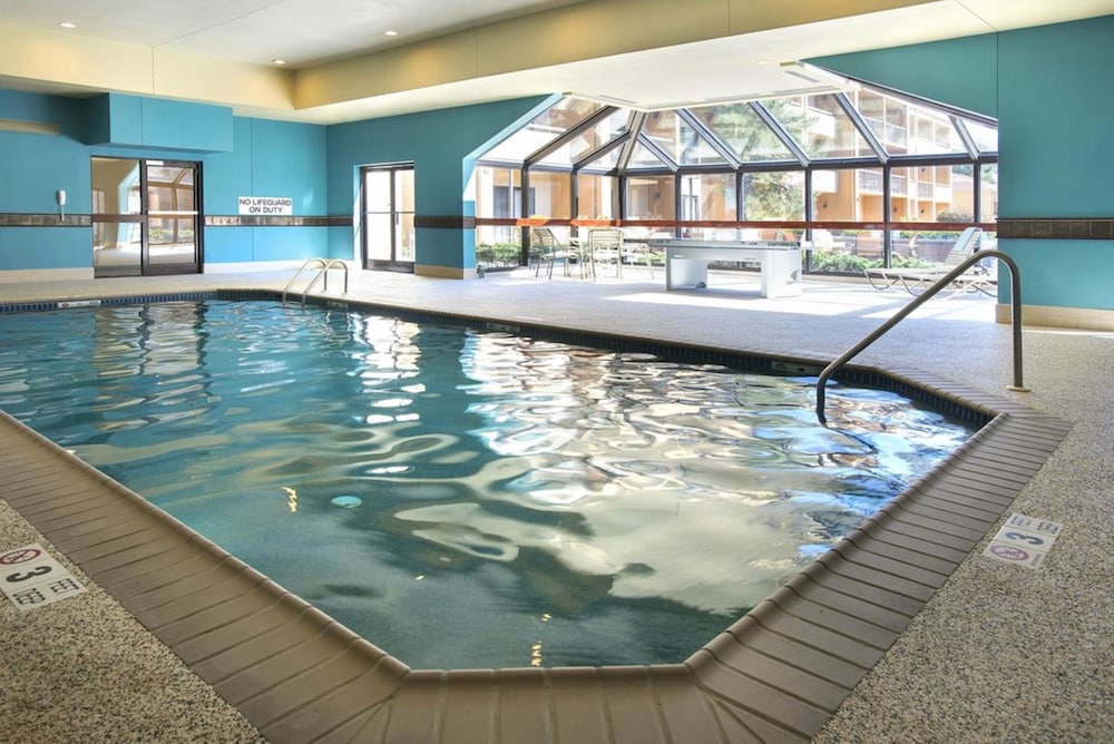 Swimming Pool 3 Sonesta Select Mahwah