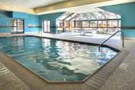 Swimming Pool Sonesta Select Mahwah