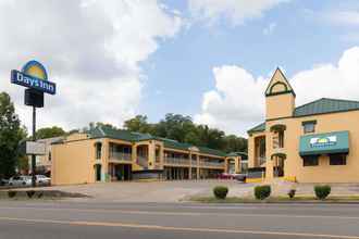 Exterior 4 Days Inn by Wyndham Nashville Saint Thomas West Hospital