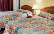 Bilik Tidur 4 Rodeway Inn Colonial Heights I-95