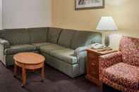 Common Space Rodeway Inn Colonial Heights I-95