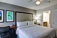 Kamar Tidur Poplar Inn and Suites