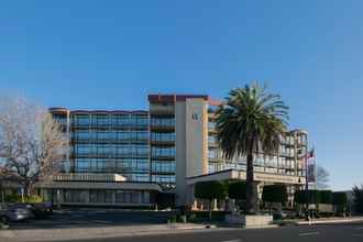 Exterior 4 Oakland Airport Executive Hotel