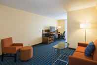 Ruang Umum Fairfield Inn by Marriott Allentown Bethlehem/Lehigh Airport