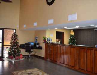 Lobby 2 Super 8 by Wyndham Paragould