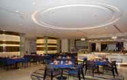 ร้านอาหาร 5 Holiday Inn Yanbu, an IHG Hotel