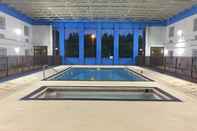 Swimming Pool Quality Inn & Suites