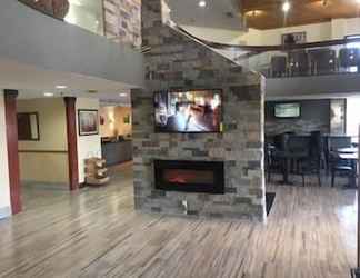 Lobby 2 Quality Inn & Suites Miamisburg - Dayton South