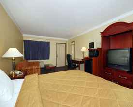 Bedroom 4 Quality Inn Near City of Hope