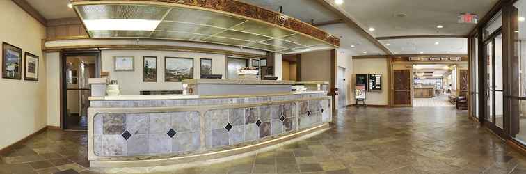 Lobi Red Lion Hotel Wenatchee City Center