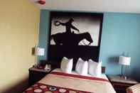 Bedroom Super 8 by Wyndham Casper East/Evansville