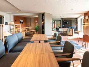 Lobi 4 Ibis Styles Rouen Parc Expo Zenith