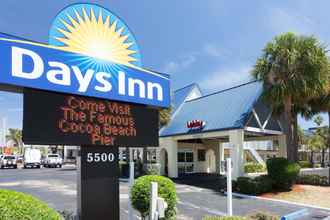 Exterior 4 Days Inn by Wyndham Cocoa Beach Port Canaveral