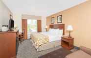 Bedroom 6 Baymont by Wyndham Branson - On the Strip