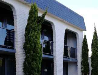 Exterior 2 Banjo Paterson Motor Inn