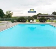 Swimming Pool 5 Days Inn by Wyndham Rockingham