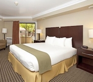 ห้องนอน 6 Best Western Plus Wine Country Inn & Suites