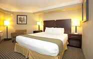 Bedroom 4 Best Western Plus Wine Country Inn & Suites