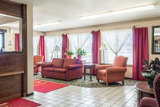 Lobi 4 Econo Lodge North