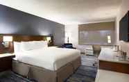 ห้องนอน 7 Delta Hotels by Marriott Detroit Metro Airport