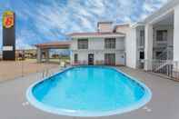 Swimming Pool Super 8 by Wyndham Springdale AR