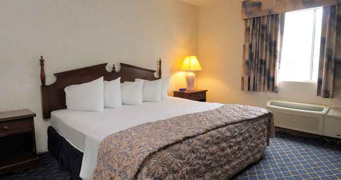 Kamar Tidur Regency Inn & Suites