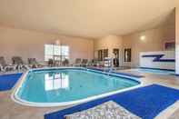 Swimming Pool Comfort Inn Grand Island North