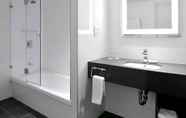 In-room Bathroom 3 Novotel Melbourne on Collins