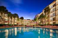 Swimming Pool Wyndham Boca Raton Hotel