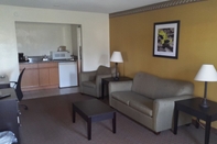 Common Space Quality Inn & Suites Corinth West