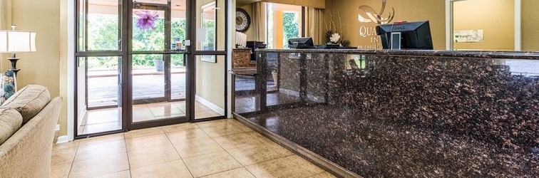 Lobby Quality Inn & Suites Corinth West