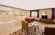 ห้องนอน 6 Days Inn by Wyndham North Sioux City