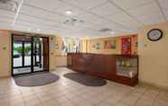 Lobi 2 Days Inn by Wyndham Colchester Burlington