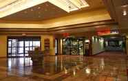 Lobi 5 Ramada by Wyndham Viscount Suites Tucson East