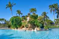 Swimming Pool Naples Grande Beach Resort