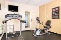 Fitness Center Quality Inn & Suites Near the Theme Parks