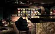 Bar, Cafe and Lounge 4 25hours Hotel Terminus Nord