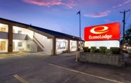 Exterior 5 Econo Lodge Little Creek