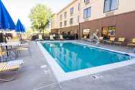Swimming Pool Fairfield Inn and Suites By Marriott Chesapeake
