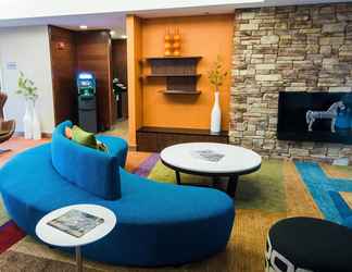 Lobi 2 Fairfield Inn and Suites By Marriott Chesapeake