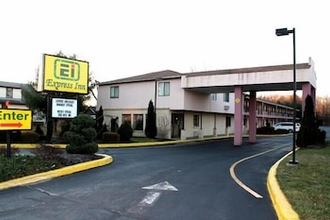 Exterior 4 Express Inn