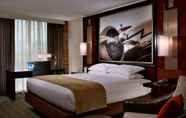 Kamar Tidur 4 DoubleTree by Hilton Hotel & Suites Charleston Airport