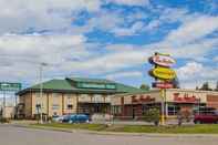 Exterior Sandman Inn Smithers