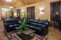 Lobby Days Inn by Wyndham Silverthorne