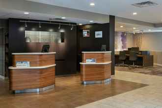 Lobby 4 Courtyard by Marriott Lincroft Red Bank