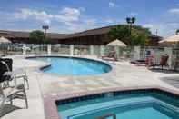 Swimming Pool Winnemucca Inn & Casino