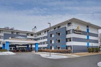 Exterior 4 La Quinta Inn & Suites by Wyndham Minneapolis-Minnetonka